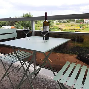 Residentie Astrid Met Private Parking Apartment